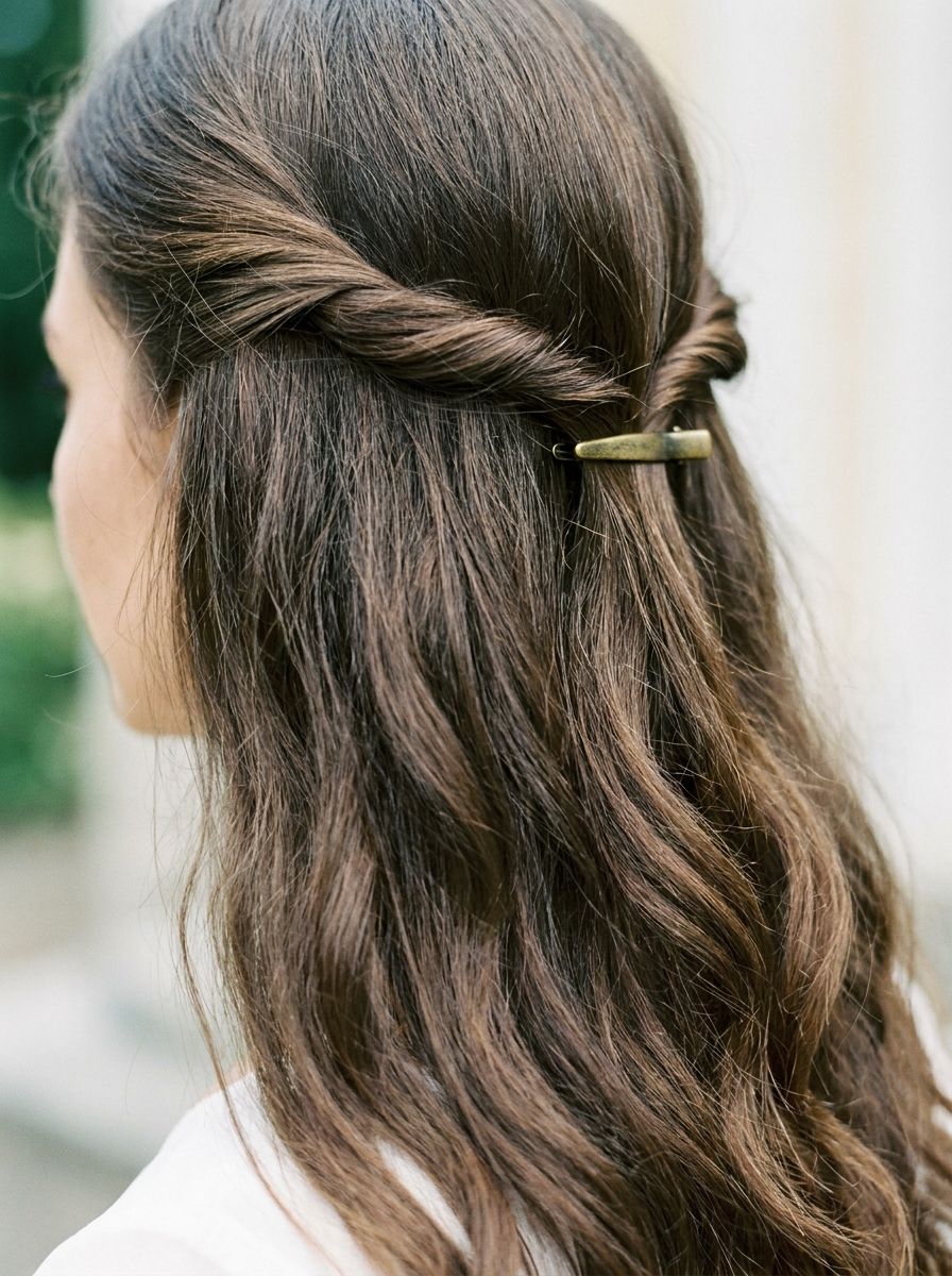 Twisted Half-Up - Frisuren für offene Haare
